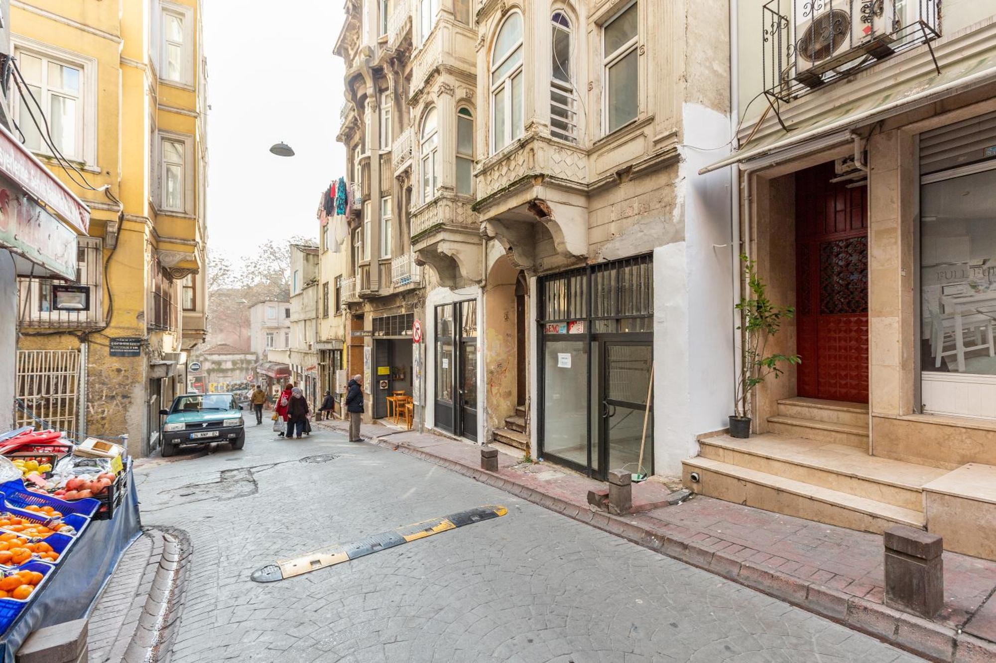 Ports Apartment Istanbul Exterior photo